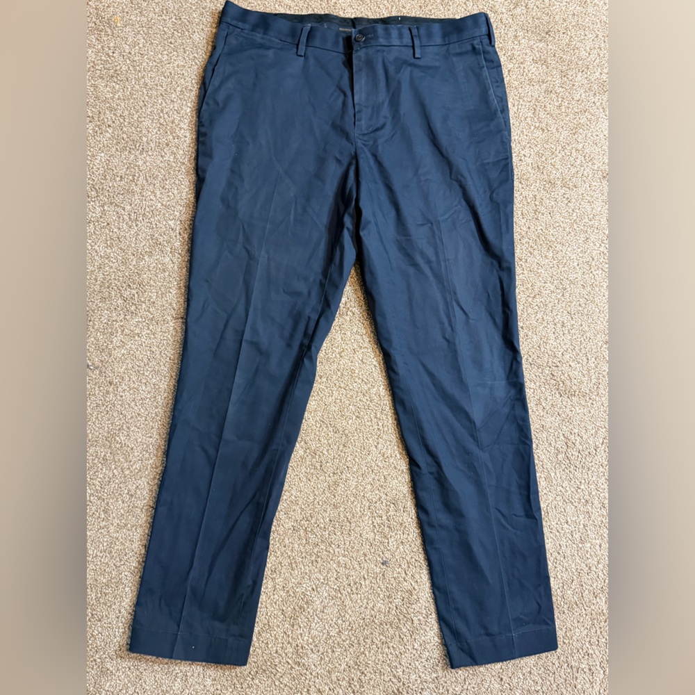 Brooks Brothers men’s 34/30 SOHO fit blue Chinos pants